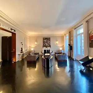 Le Loft Du Triangle D'or Paris